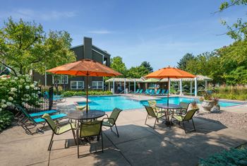 Swimming pool with relaxing sundecks